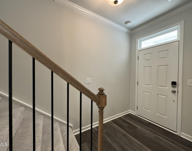 104 Yellow Iris Drive - Photo Thumbnail 3