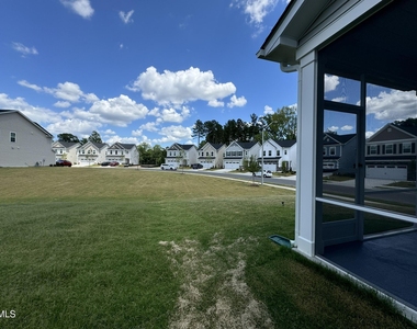 104 Yellow Iris Drive - Photo Thumbnail 34