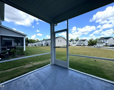 104 Yellow Iris Drive - Photo Thumbnail 31