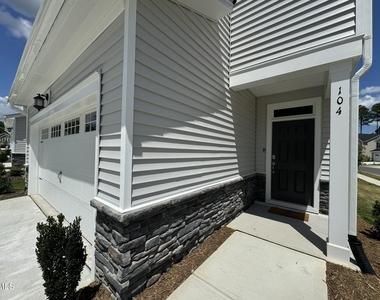 104 Yellow Iris Drive - Photo Thumbnail 2