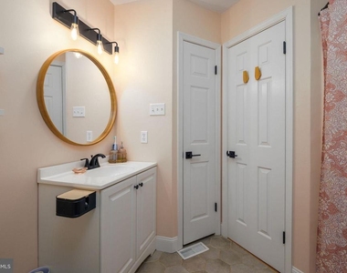 314 Jo Anns Way - Photo Thumbnail 11