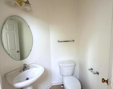 17664 Potter Bell Way - Photo Thumbnail 4