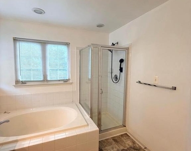 17664 Potter Bell Way - Photo Thumbnail 31