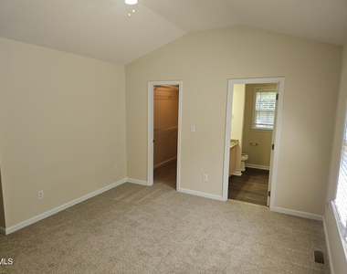5601 Picnic Rock Lane - Photo Thumbnail 20