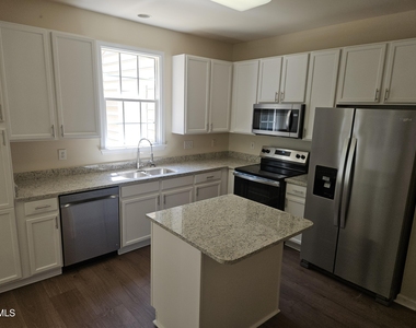 5601 Picnic Rock Lane - Photo Thumbnail 6