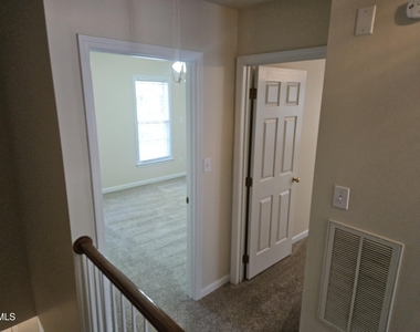 5601 Picnic Rock Lane - Photo Thumbnail 11