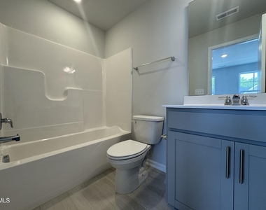 407 Deercroft Drive - Photo Thumbnail 26