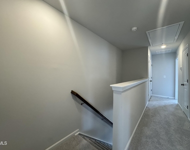 407 Deercroft Drive - Photo Thumbnail 22