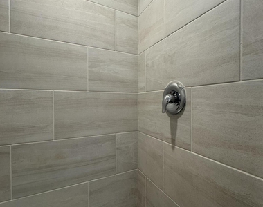 407 Deercroft Drive - Photo Thumbnail 18