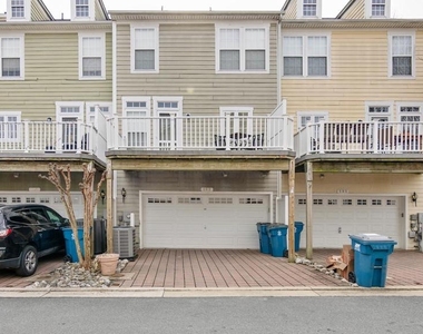 300 Dixon Street - Photo Thumbnail 21