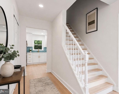 11700-r Chantilly Lane - Photo Thumbnail 1
