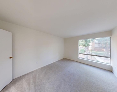 8435 Greenbelt Road - Photo Thumbnail 5