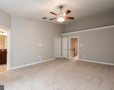 14628 Hawley Lane - Photo Thumbnail 15