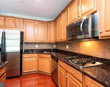 14628 Hawley Lane - Photo Thumbnail 7
