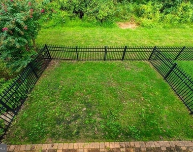 14628 Hawley Lane - Photo Thumbnail 27