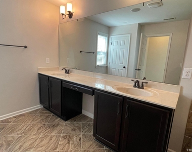 1454 Glenwater Drive - Photo Thumbnail 23