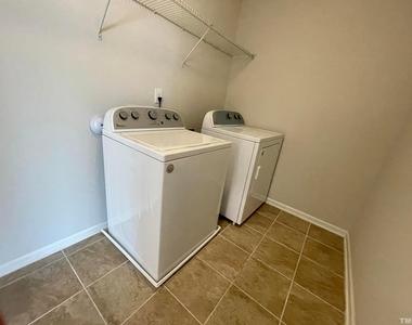 1454 Glenwater Drive - Photo Thumbnail 24