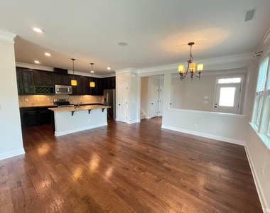 1454 Glenwater Drive - Photo Thumbnail 4