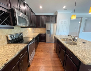 1454 Glenwater Drive - Photo Thumbnail 6
