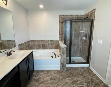 1454 Glenwater Drive - Photo Thumbnail 22