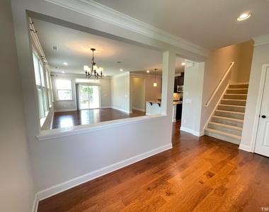 1454 Glenwater Drive - Photo Thumbnail 2