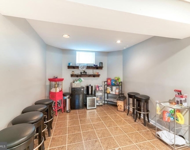 8911 Dangerfield Place - Photo Thumbnail 47