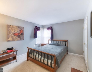 8911 Dangerfield Place - Photo Thumbnail 40