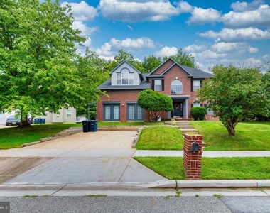 8911 Dangerfield Place - Photo Thumbnail 2