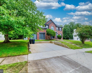 8911 Dangerfield Place - Photo Thumbnail 4