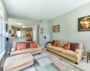 8911 Dangerfield Place - Photo Thumbnail 24