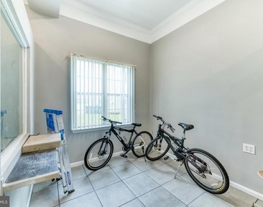 8911 Dangerfield Place - Photo Thumbnail 28