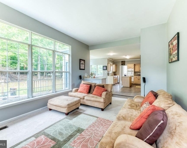 8911 Dangerfield Place - Photo Thumbnail 25