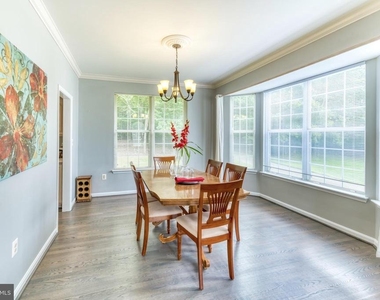 8911 Dangerfield Place - Photo Thumbnail 10