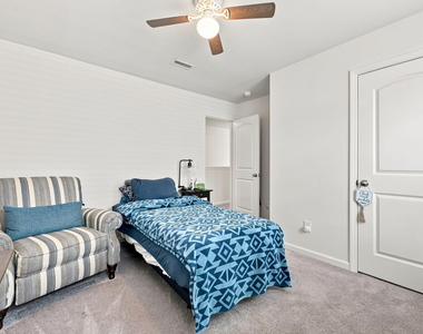 307 Crusaders Drive - Photo Thumbnail 21
