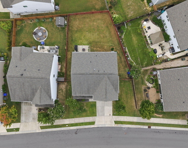 307 Crusaders Drive - Photo Thumbnail 27