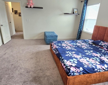307 Crusaders Drive - Photo Thumbnail 24