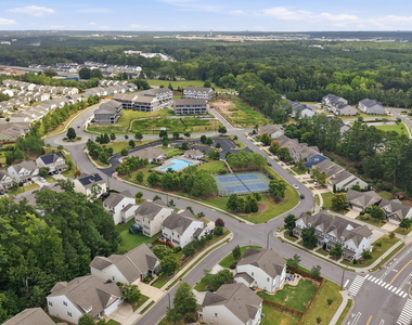 307 Crusaders Drive - Photo Thumbnail 29