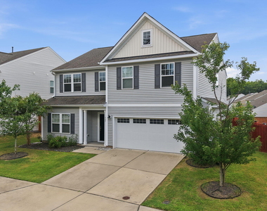 307 Crusaders Drive - Photo Thumbnail 2