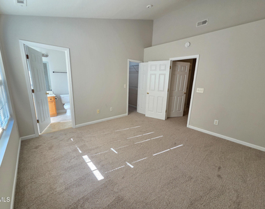 131 Anterbury Drive - Photo Thumbnail 11