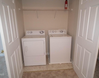 131 Anterbury Drive - Photo Thumbnail 18