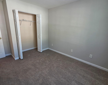 131 Anterbury Drive - Photo Thumbnail 16