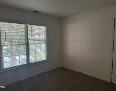 1005 Pearson Farms Road - Photo Thumbnail 11