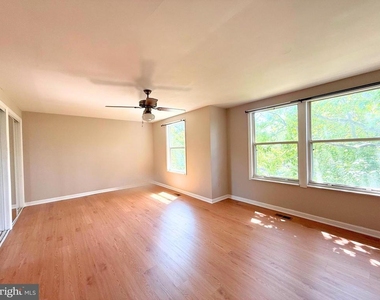 13331 Demetrias Way - Photo Thumbnail 9