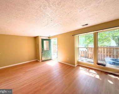 13331 Demetrias Way - Photo Thumbnail 2