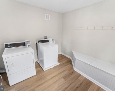 761 Silver Spring Avenue - Photo Thumbnail 5