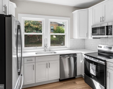 761 Silver Spring Avenue - Photo Thumbnail 3