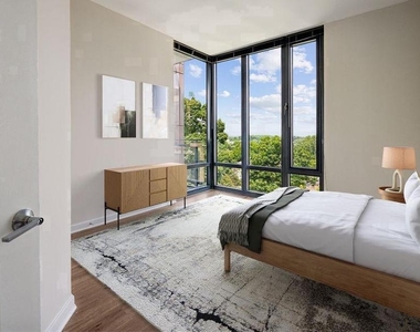 8300 Wisconsin Avenue - Photo Thumbnail 10