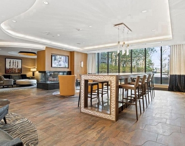 8300 Wisconsin Avenue - Photo Thumbnail 5