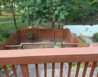 18 Hunters Gate Court - Photo Thumbnail 14