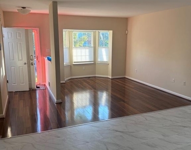 18 Hunters Gate Court - Photo Thumbnail 6